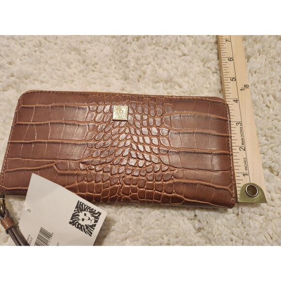 Anne Klein Brown Wallet NWT - Picture 6 of 8